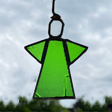 Lägg bild i galleriet, ängel 14 i återvunnet planglas (7,5 cm)- Fair Trade