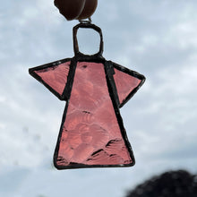 Lägg bild i galleriet, ängel 14 i återvunnet planglas (7,5 cm)- Fair Trade