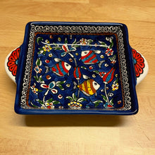 Lägg bild i galleriet, keramikfat - fiskar 2 blå - Fair Trade