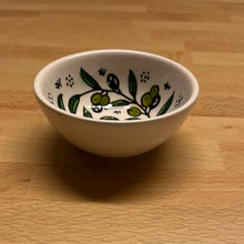 Lägg bild i galleriet, keramikskål - oliv 1 (9 cm) - Fair Trade