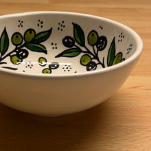 Lägg bild i galleriet, keramikskål - oliv 3 (15 cm) - Fair Trade