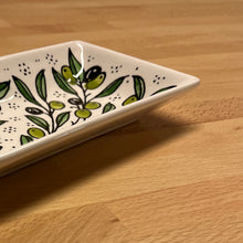 Lägg bild i galleriet, keramikfat - oliv 8 - Fair Trade