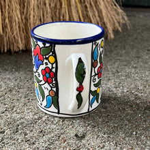 Lägg bild i galleriet, keramikmugg - gläntan 4 - Fair Trade
