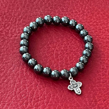 Lägg bild i galleriet, armband 22 - bildkors