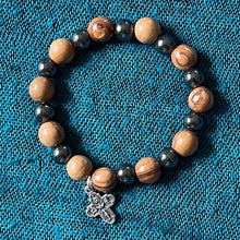 Lägg bild i galleriet, armband 27 - bildkors