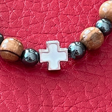 Lägg bild i galleriet, armband 14 - vitt kors