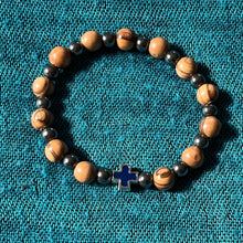 Lägg bild i galleriet, armband 15 - blått kors