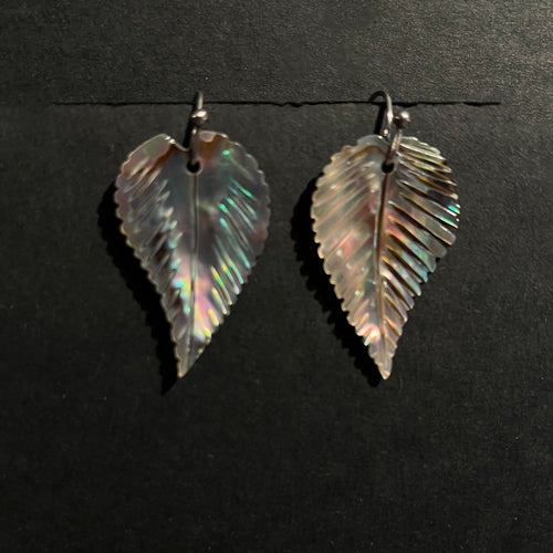 örhängen blå löv Hanna