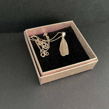Lägg bild i galleriet, olivblad - halsband i sterlingsilver