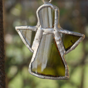 ängel 4 i återvunnet glas (5 cm) - Fair Trade